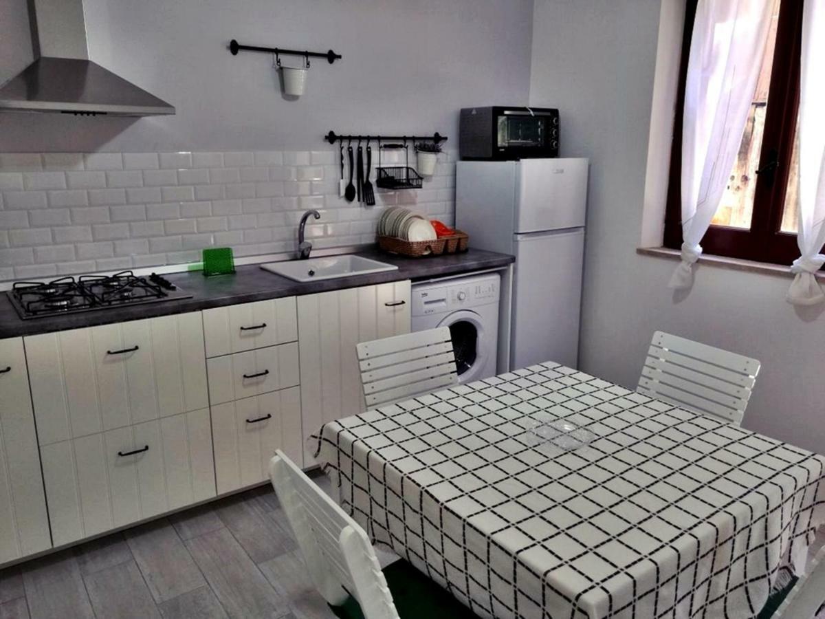Alley 8 Scilla Kültér fotó